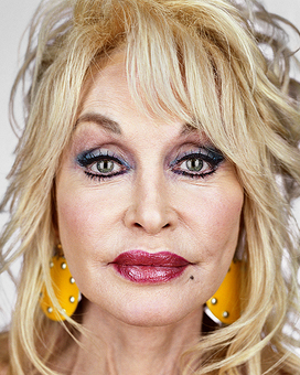 Dolly Parton, from the series »Close Up« by Martin Schoeller