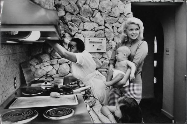 Jayne Mansfield with her son by Inge Morath