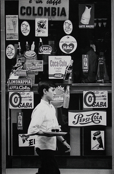 Waiter, From the series »The Italians« – print by Bruno Barbey – OstLicht